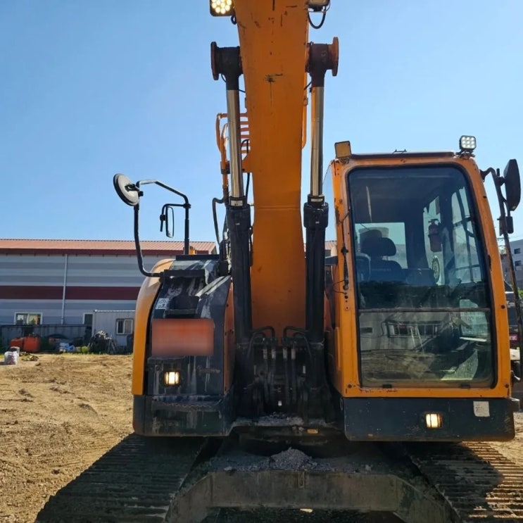  현대 HX145CR 2018년식 3000만원 판매합니다.