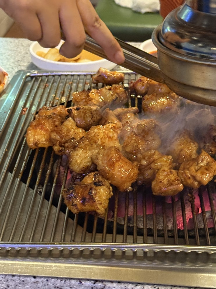  부산 광안리 웨이팅 필수, 불향 가득 직접 구워주는 고소한 양대창 맛집 "성원정양대창"