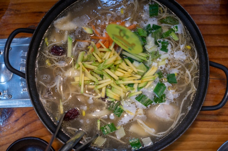  아침고요수목원근처맛집 가평 청평역 항아리 손칼국수 닭한마리 칼국수 무한리필 애견동반 가능 식당
