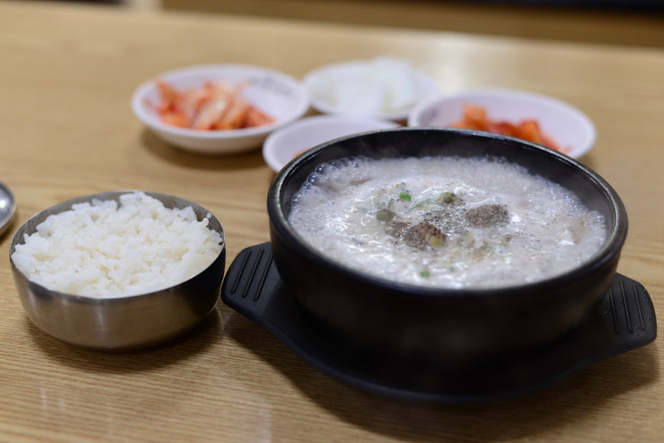 큰맘할매순대국 서충주신도시점 사진 4