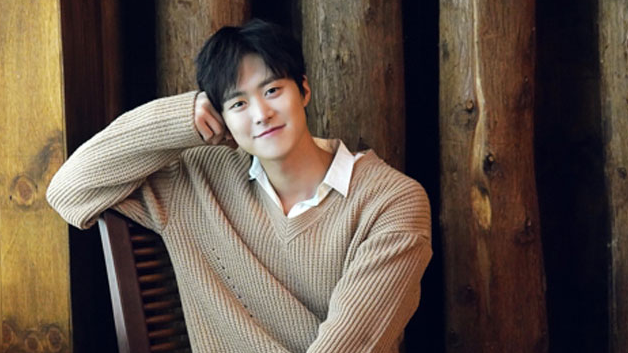  고백의 역사 183cm 장신 배우 공명! 5urprise 출신, 도영 형제의 스타 비망록