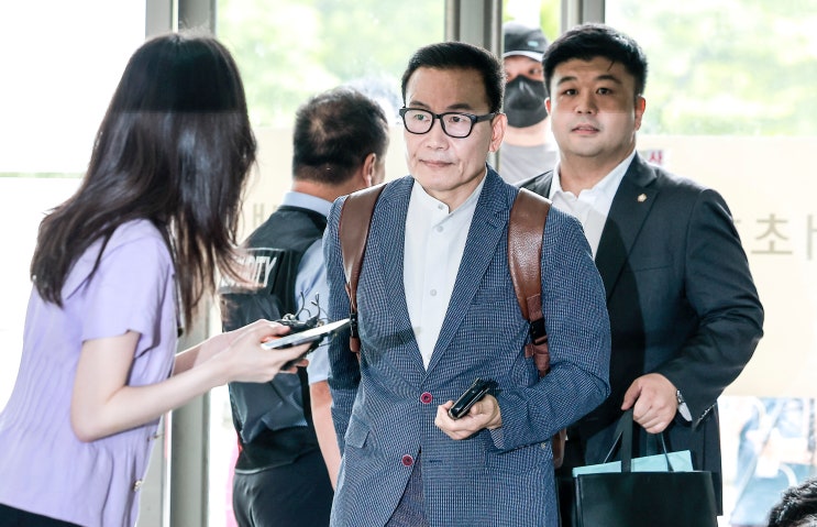 <b>해병특검</b>, '멋쟁<b>해병</b>' 구성원 송호종씨 재소환