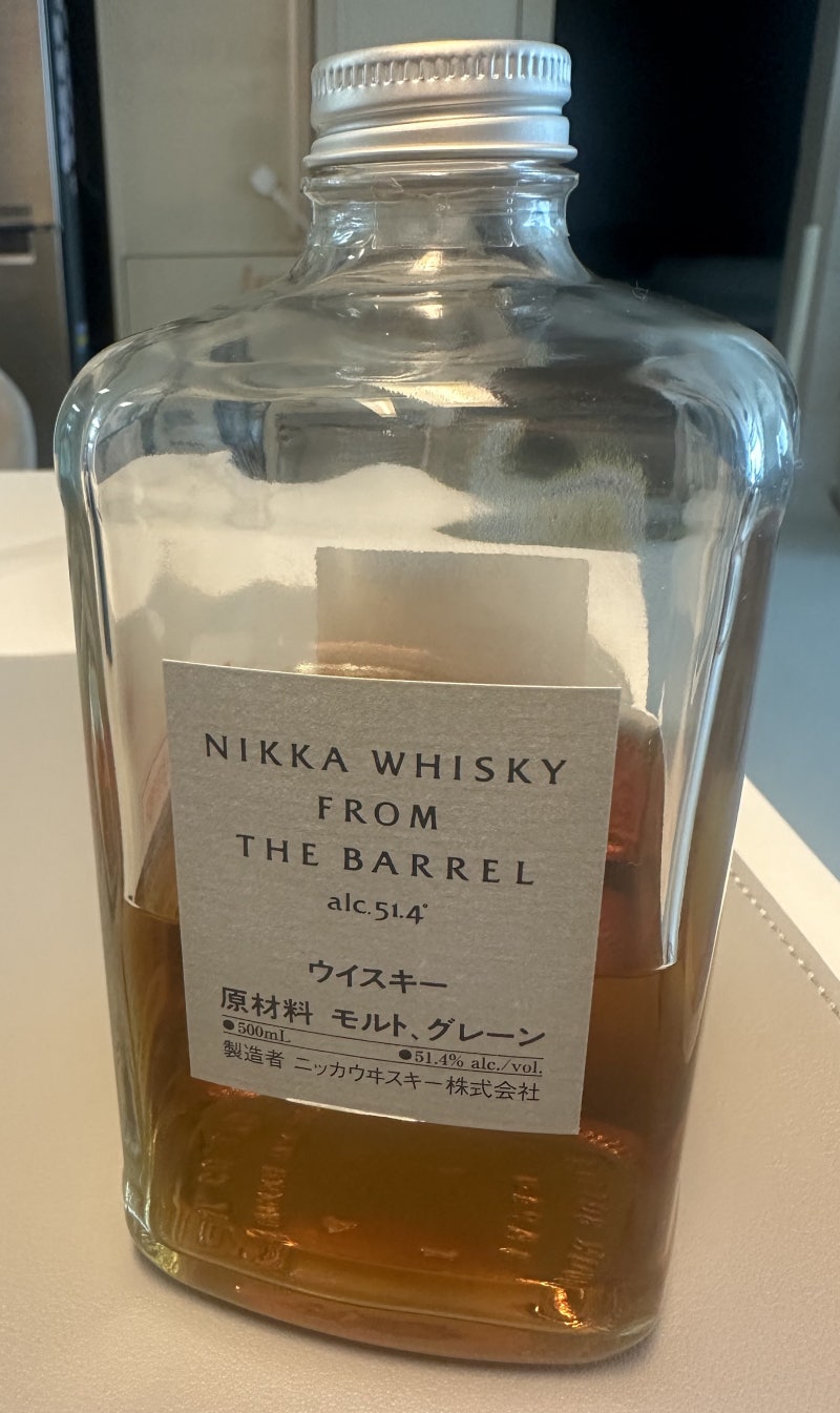 니카 프롬 더 배럴(Nikka From The Barrel) 리뷰 – 가성비 끝판왕 일본 위스키