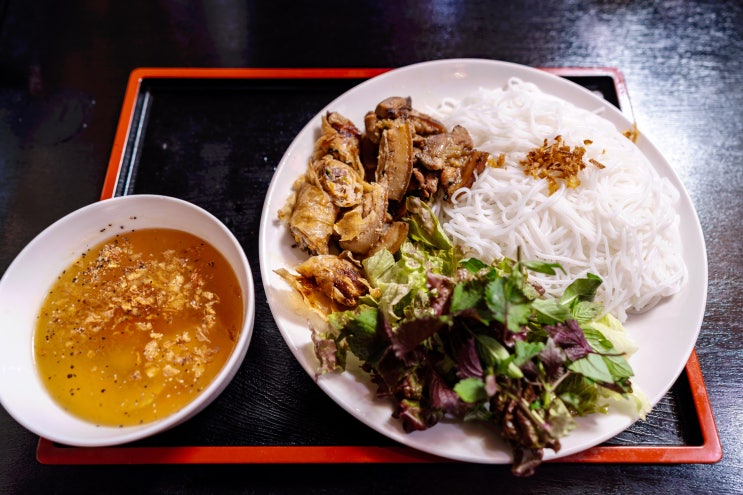  오키나와 나하 맛집: 맛있는 베트남 쌀국수 호이꽌 by 석영작가