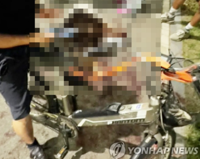   충남 천안, 전기자전거에 개를 매달아 죽게 한 견주…경찰 수사 착수
