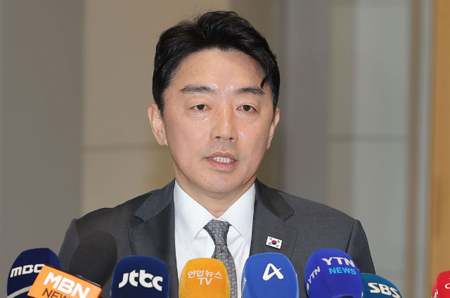 <b>강훈식</b> 비서실장까지 나선 3실장 총력전의 소름끼치는 배경