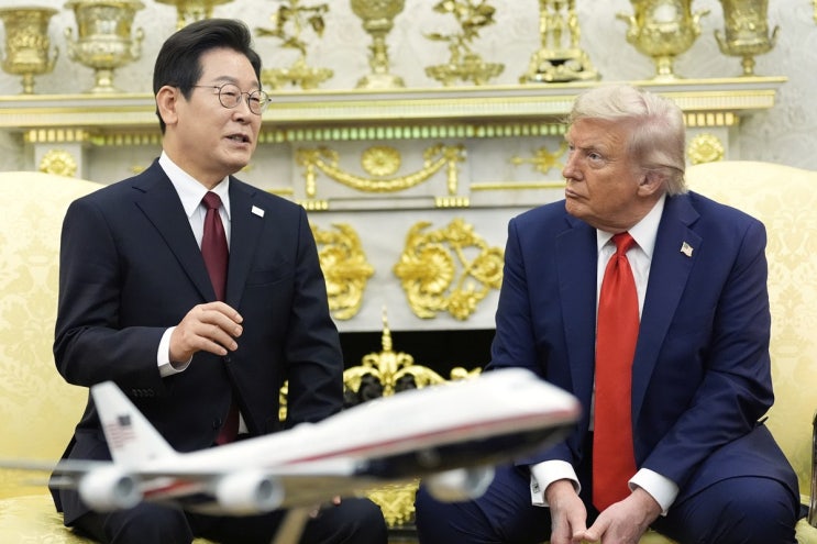 <b>트럼프</b> “한국에 <b>주한미군 기지</b> 부지 <b>소유권</b> 요청할 수도”... 
