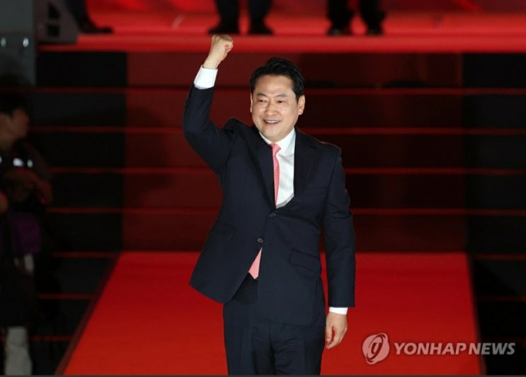 "'신임 당 대표 <b>장동혁</b> 선출'..차악 대신 최악 선택한 국민의힘... 