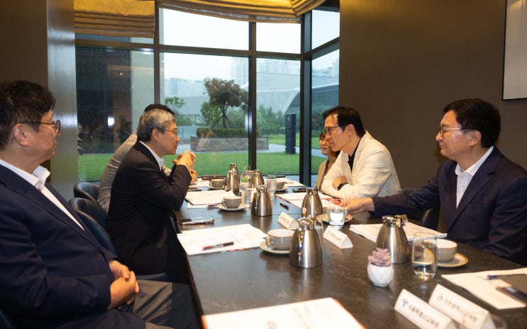 <b>고교학점제</b>·AI 디지털교과서·학생 자살 예방 집중 <b>논의</b>