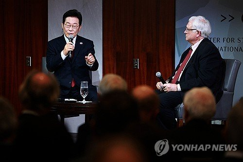 [속보] <b>이재명 대통령</b>, <b>트럼프</b>와의 <b>회담</b> 비하인드 스토리 공개!... 
