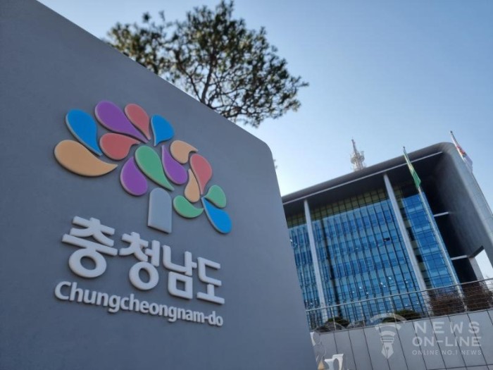충남도, <b>강릉시</b> '<b>가뭄</b> 극복... 협조 받아 '2만병' 긴급 <b>생수 지원</b>
