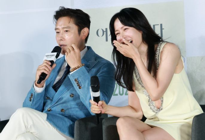  손예진 ‘인성 논란’…아역 모친 직접 해명 “팩트는 다정했다” 