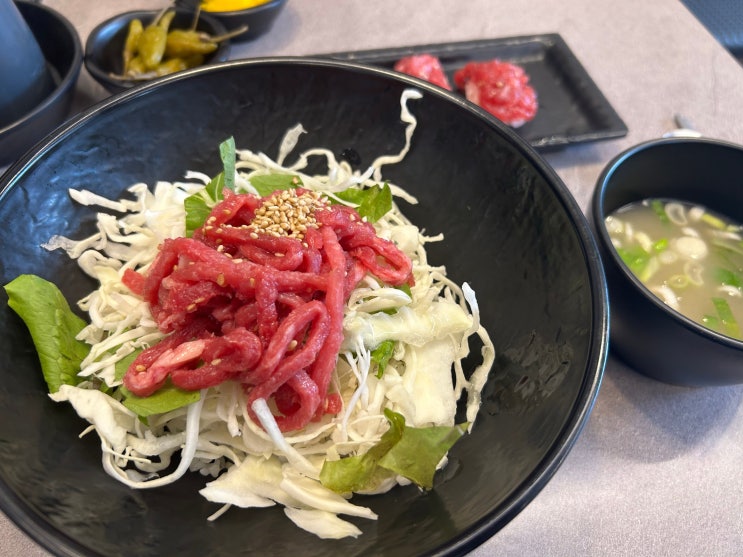  [안암역] 점심특선으로 먹는 가성비 맛집 <육회바른연어 고대 안암점>(육회 덮밥 세트)