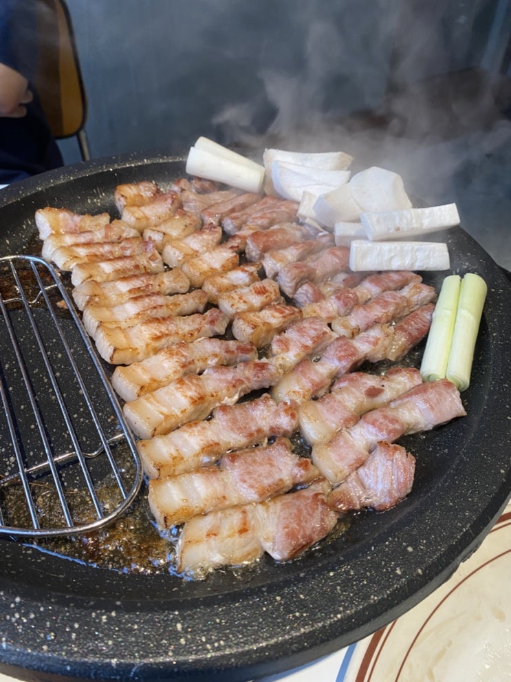  군산현지인맛집 재방문한 수송동 픽데이 식전주 군산막걸리 다양한 기본찬 그릴링서비스 군산고기집 수송동삼겹살 군산해물찜맛집