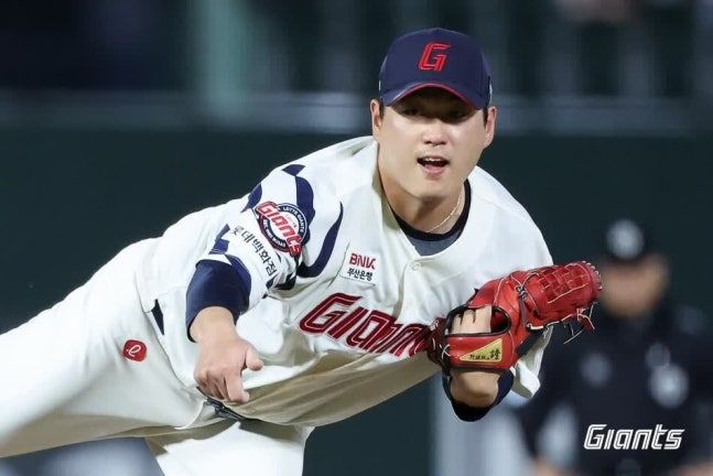 롯데 12연패 후 2<b>연승</b>, <b>한화</b> 6연패 뒤 <b>3연승</b>…반등의 신호탄 속... 