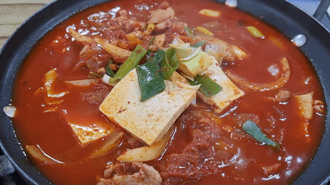  [광주 비아동 맛집 김치찌개] 생돼지고기 점심추천, 혼밥도가능 도천맛집 추천!