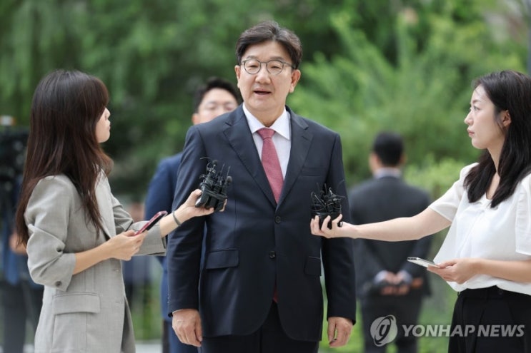 [라이브를 켜라] [LIVE] <b>권성동</b> 대표님, <b>김건희 특검 출석</b>... 
