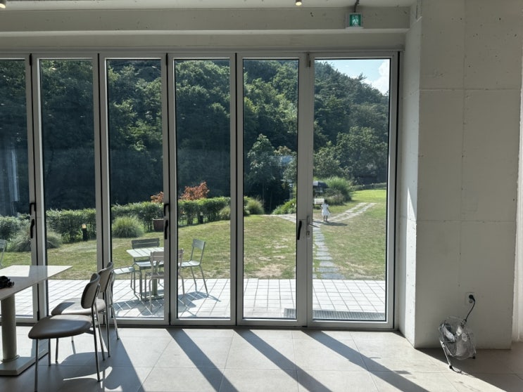  [부산 기장군] 물놀이 피서객들이 맞았던 '장안사'와 근방에 위치한 분위 기 좋았던 '아리에 은유재'