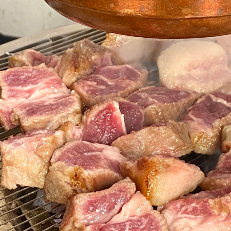  [연남동 고기 맛집] 시그니처 깍둑항정이 있는 낮에 오픈하는 돼지고기 찐맛집, 숲길정육점