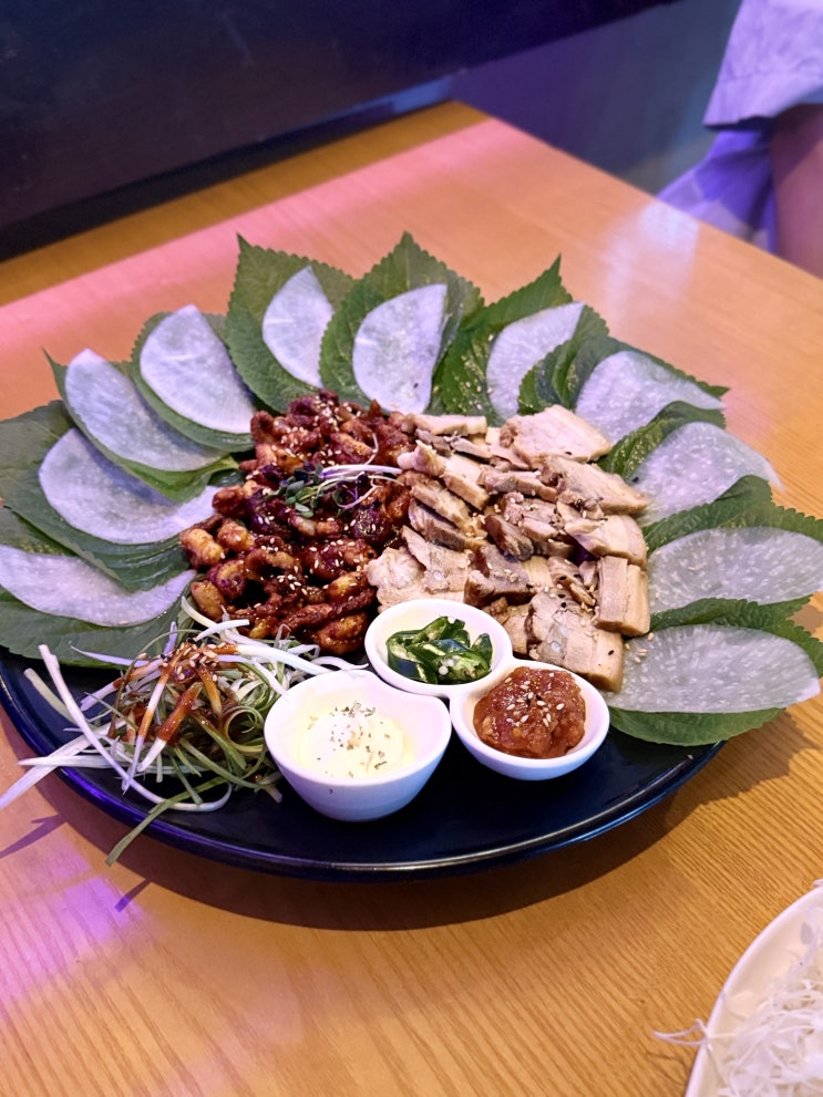  서면술집 파란등대 리뷰 | 야무진 안주 쭈꾸미보쌈으로 한 잔