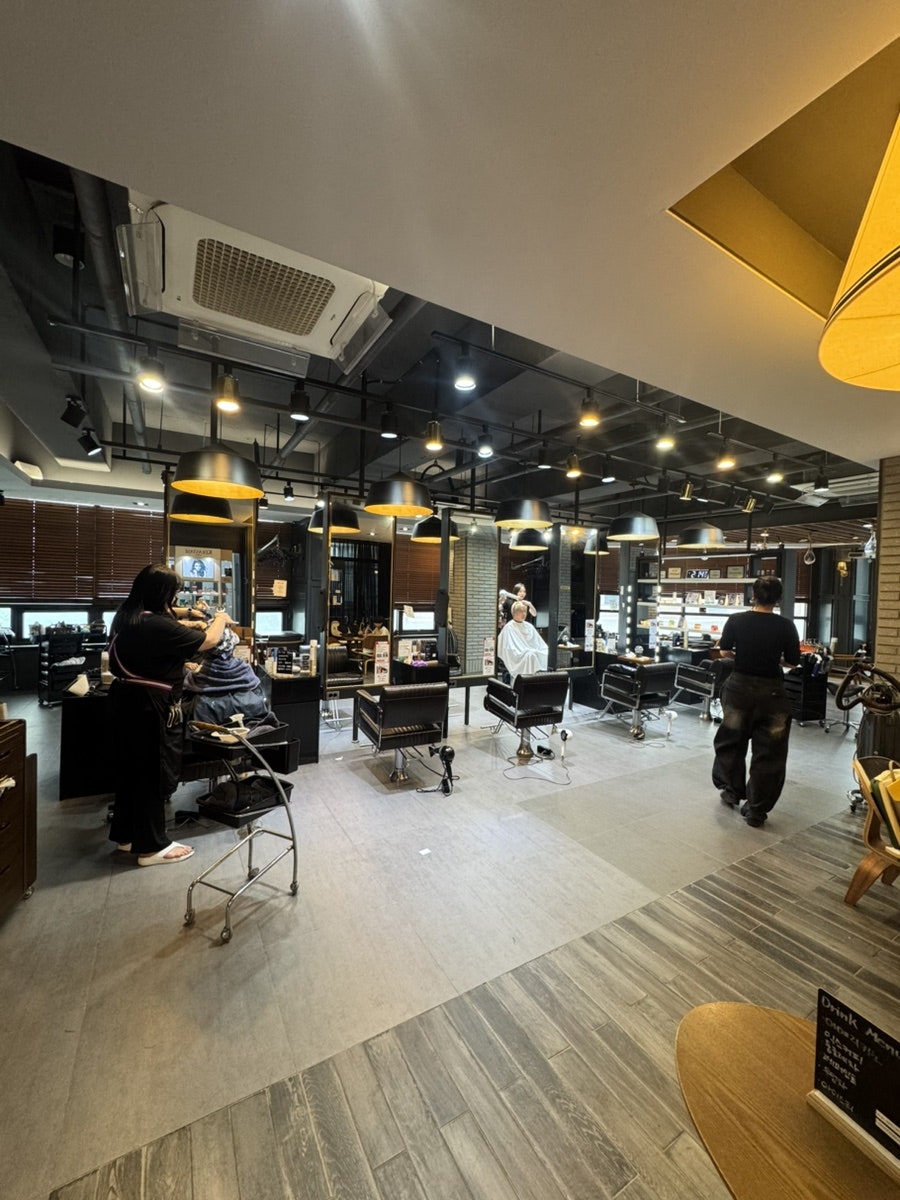 박승철헤어스투디오 김포구래점 사진 3