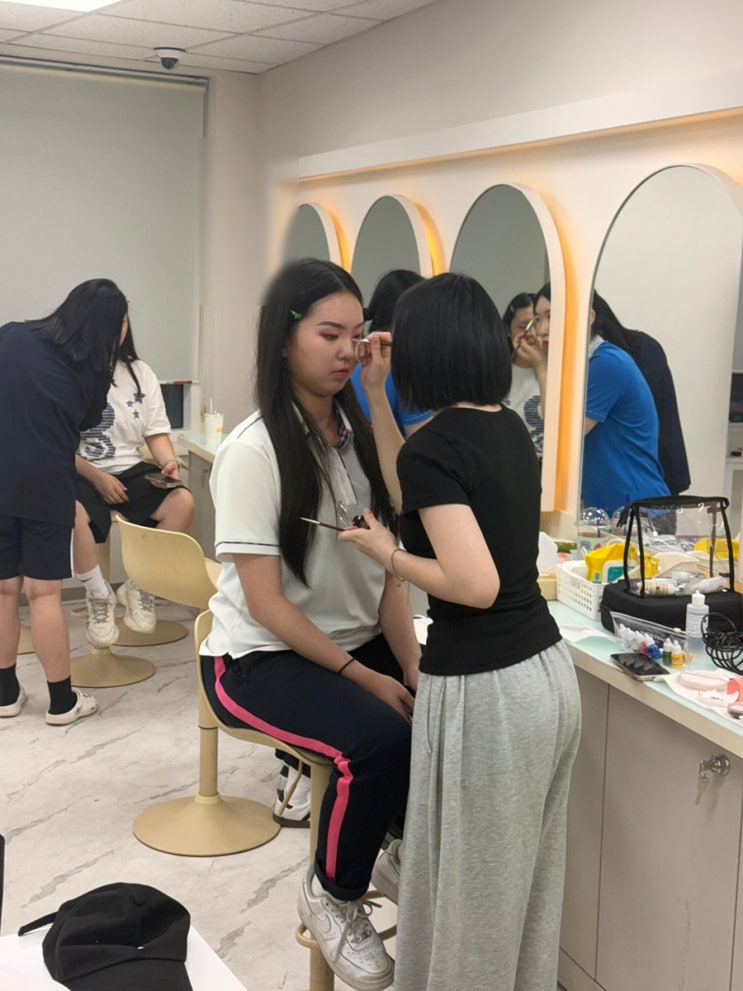  금정메이크업학원 체계적인 자격증 커리큘럼!