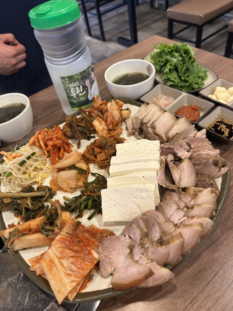  [대전] 봉명동맛집 "갈마골 초가김치"_ 10가지 김치 오마카세와 잡내없는 수육 맛집