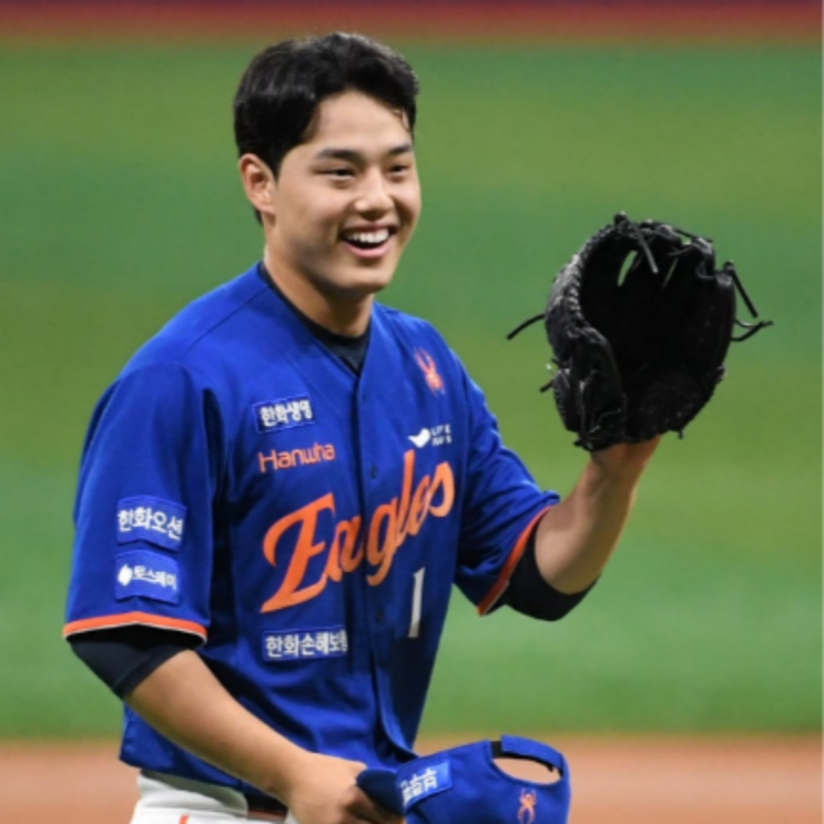 한화 문동주 프로 첫 10승 달성!! 올해 한화 우승과 내년 WBC 에이스 역할을 맡긴다!!(문동주 강습타구 교체 후 11일만에 등판, 키움전 시즌 10승, 6이닝 비자책 완벽투)