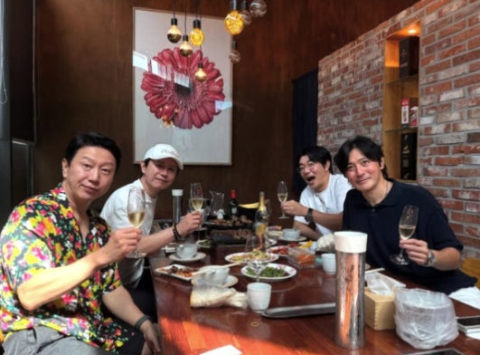  ‘신사의 품격’ 4인방, 13년 만의 완전체 재회