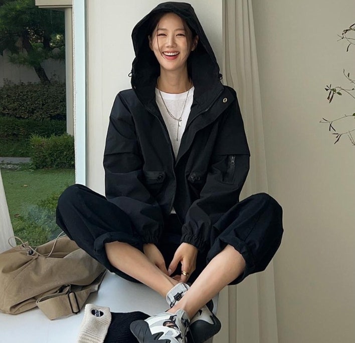 간절기 필수템, 더블지퍼로 편리한 착용감 ! 시크폭스 여성용 더블지퍼 하이넥 바람막이 점....