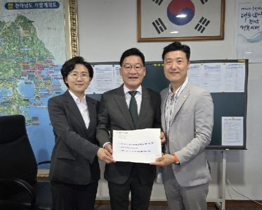 강진군의회 <b>김보미</b>·노두섭 <b>의원</b> “청년이 강진의 미래... 