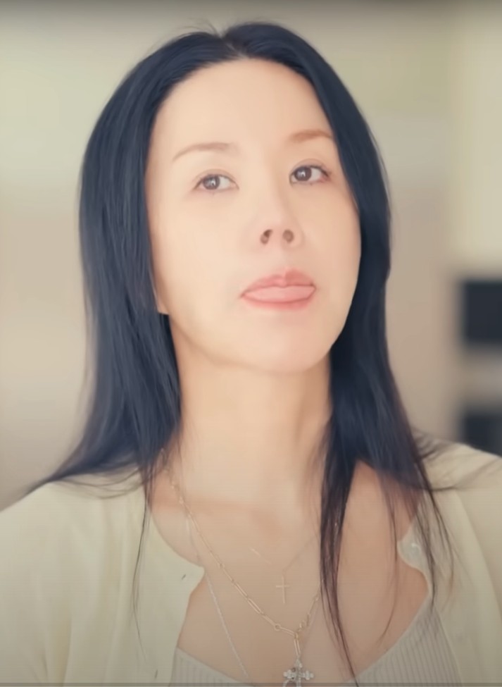 엄정화 매일 마신다 14억 더 낸 유재석은, 2030女 홀린 '올레샷' 정체(뱃살 제거, 피부 개선 만능 효능 총정리)