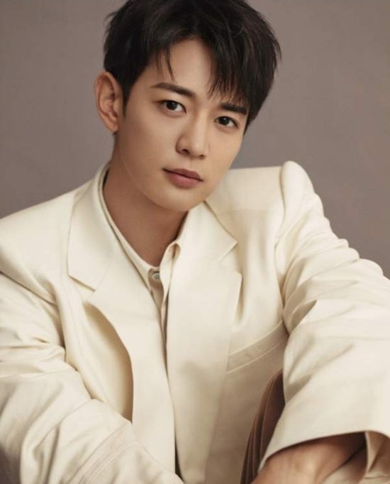 SHINee Minho's Age & Profile: His House, Brother, Father's Job, Apartment, Military Service – Did He Buy a 5 Billion Won Apartment in Cash?!