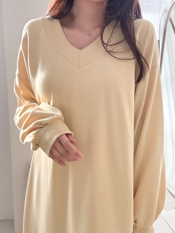  가을 봄 데일리룩 추천! 루즈핏 브이넥 긴팔 롱 원피스로 체형커버와 편안함 동시에