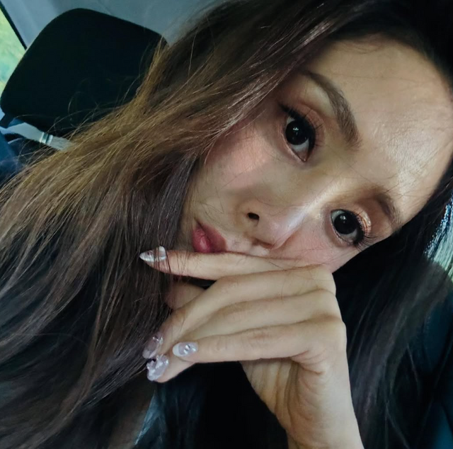  '성매매 벌금형' 지나, 11개월만 SNS 재개…"오랜만이야" 미모 여전 [해시태그]