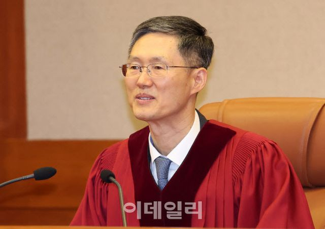  문형배 “尹 거짓말 한다 판단”…탄핵 결정 뒷이야기