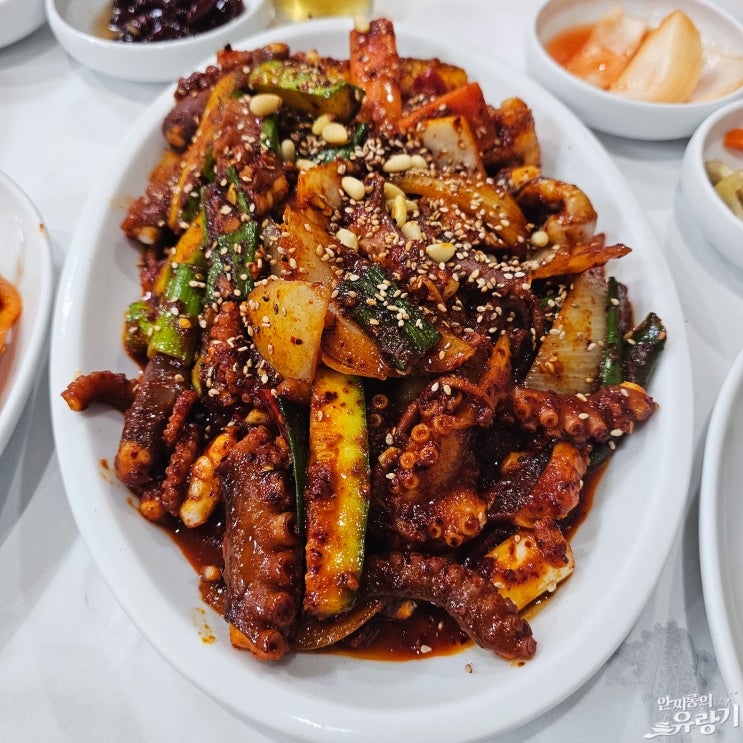  봉천동 해태식당 낙지볶음과 연포탕 푸짐한 한상