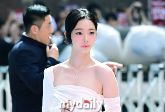   에스파 카리나, 무신사 뷰티 페스타 현장 올킬