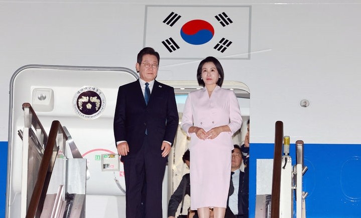이재명 <b>대통령</b>, 3박6일 일본·미국 순방 마치고 <b>귀국</b>