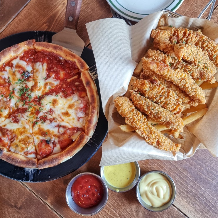  양양 서피비치 하조대 근처 맛집 싱글핀 에일웍스 시카고 피자 후기