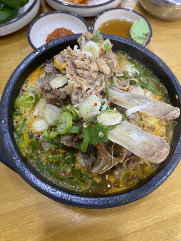  [아산 배미동 맛집] 속이 확 풀리는 맑은 국물, '오며가등뼈해장국' 본점 후기