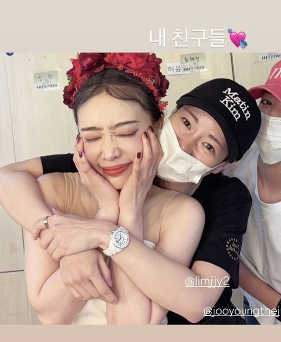 ‘더 글로리’ 학폭 가해자들, 1년 만에 재회…김히어라-임지연-차주영 ‘변함없는 우정’ 과시