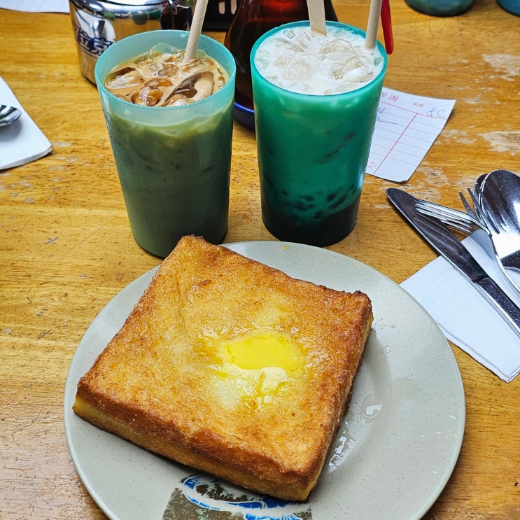  홍콩 란퐁유엔 소호점 차찬텡 맛집 토스트 밀크티 납작복숭아 후기