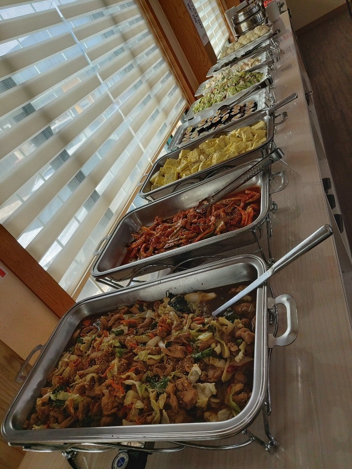 더맛한식뷔페 사진 3