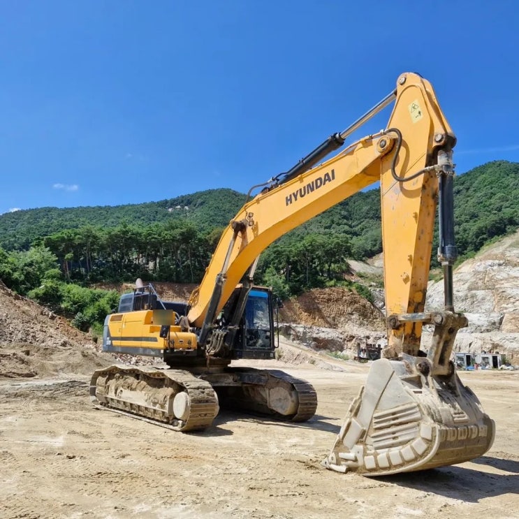  현대 HX520 2021년식 1억6800만원 판매합니다.