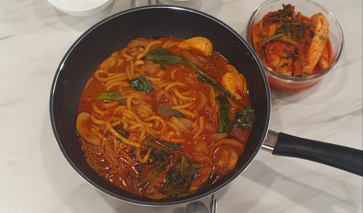  문현전통 한우곱창전골 진한 맛의 밀키트추천