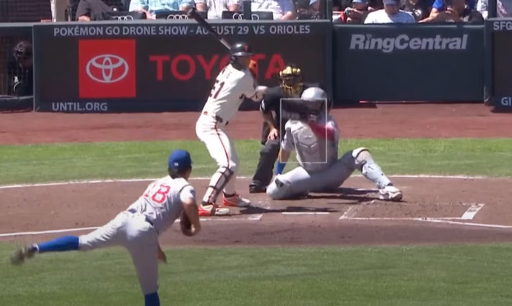 <b>이정후</b>, MLB 첫 <b>끝내기 안타</b> 샌프란시스코를 뒤흔들다