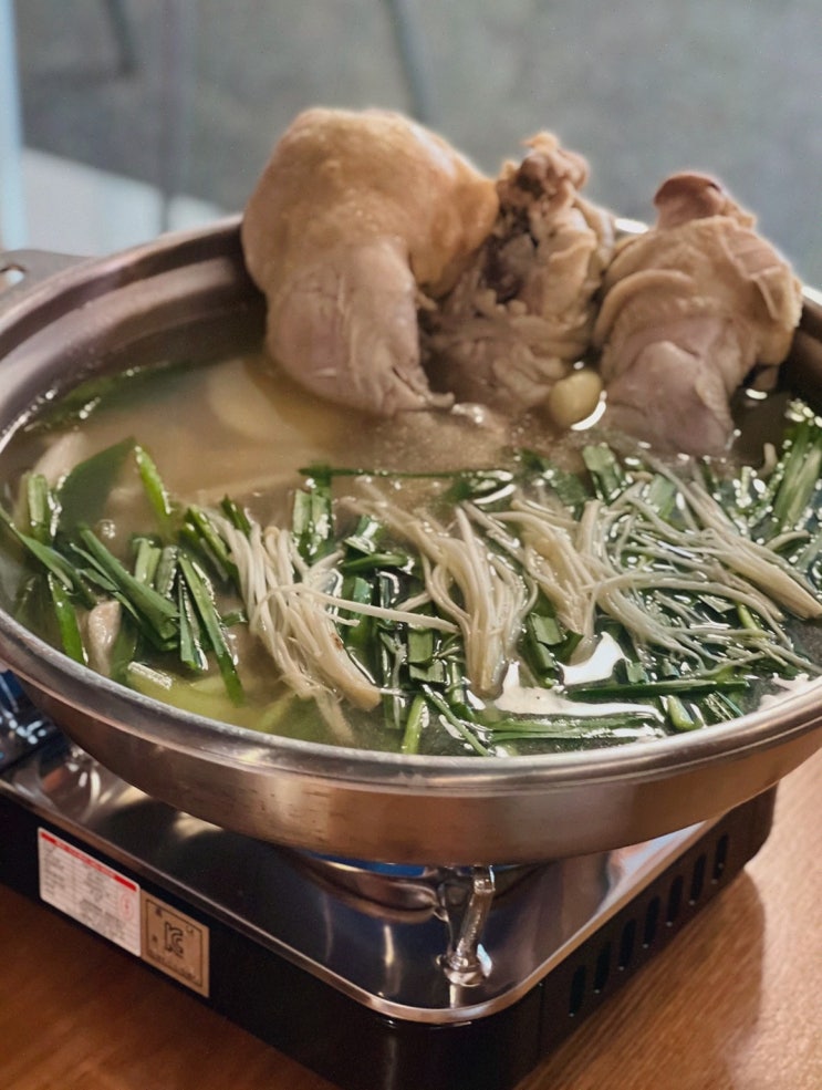  하마식당 신사본점, 다양한 전과 김치찌개가 있는 가로수길 김치찌개맛집