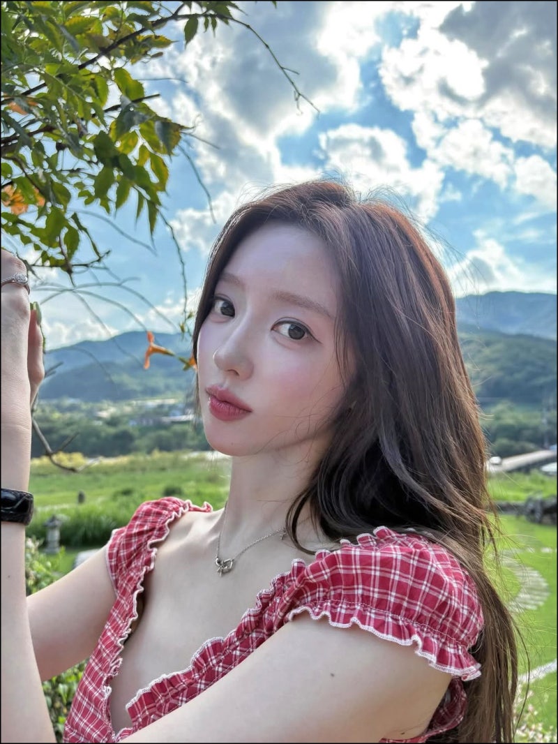 "마음의 피스피스쿨피스" 배우 홍지윤, 요정같은 핑크 원피스 자태