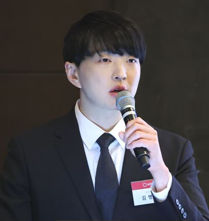 <b>수지</b> 김병훈 <b>결혼설</b> 송중기 닮은꼴 APR대표 누구지